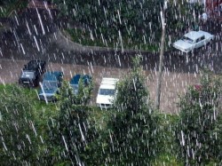 Дождь не остудит Москву Дождь не остудит Москву